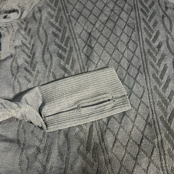 Lululemon Rest Less Pullover. Navy. Size 8 (3bars). EUC. - Picture 2 of 5